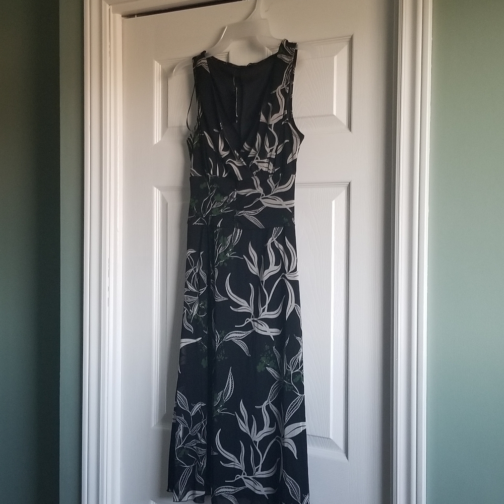 Le Chateau Dress NWT sz Small